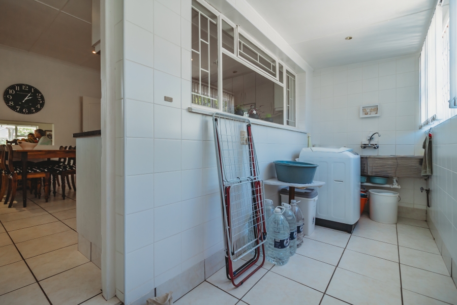 5 Bedroom Property for Sale in Heather Park Western Cape